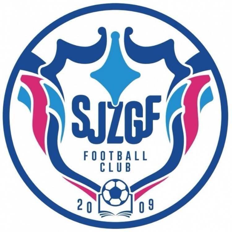 其编剧、执导能力广受认可，此次任新版《甲方乙方2》的编剧，相信会带来别样的观感